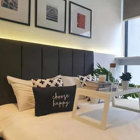 Scarletz Suites Klcc Twin Tower By Purple Orchid Kuala Lumpur Luaran gambar