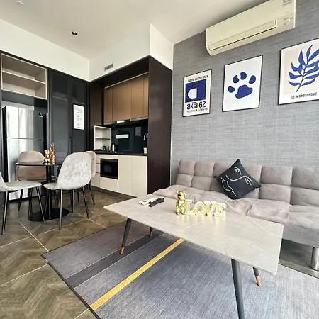 Scarletz Suites Klcc Twin Tower By Purple Orchid Kuala Lumpur Luaran gambar