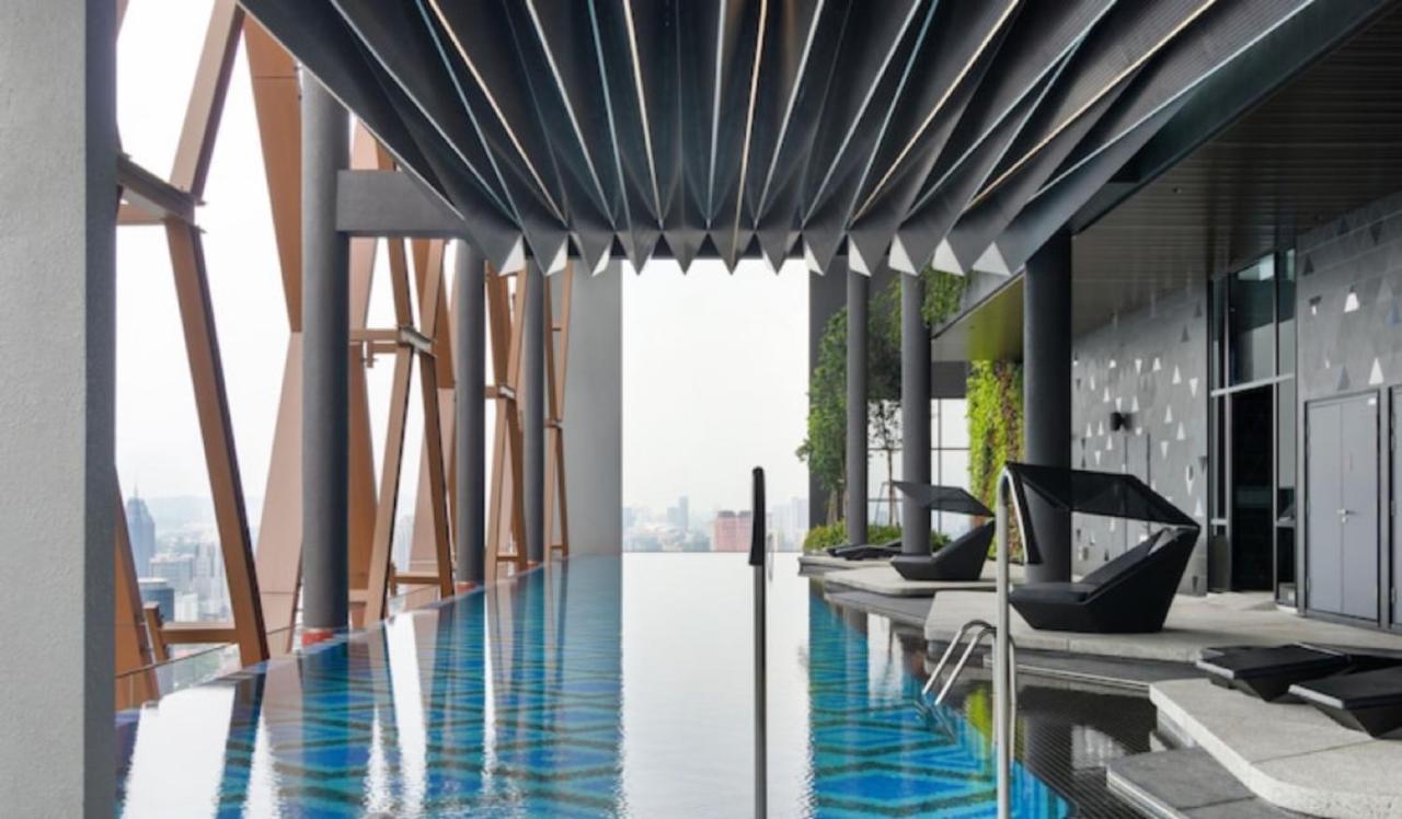 Apartment Scarletz Klcc Twin Tower By Purple Orchid Kuala Lumpur