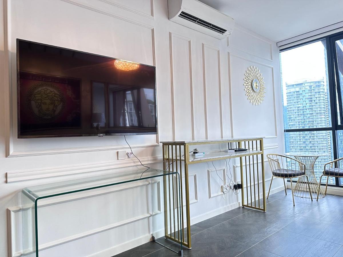 Apartment Scarletz Klcc Twin Tower By Purple Orchid Kuala Lumpur