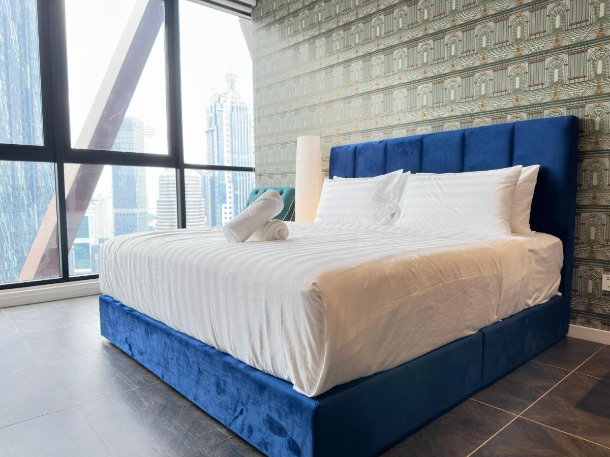 Scarletz Klcc Twin Tower By Purple Orchid Apartment