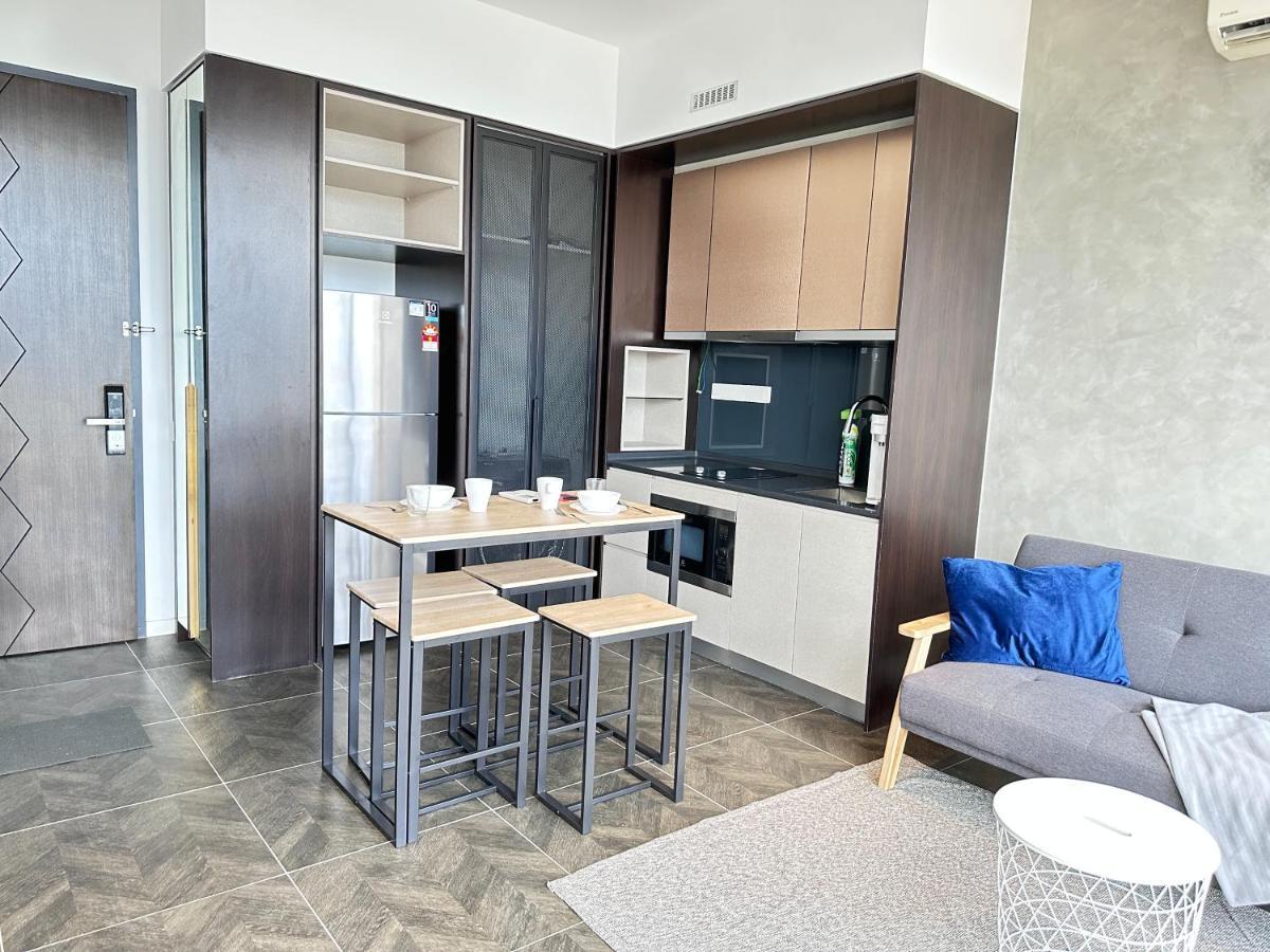Apartment Scarletz Klcc Twin Tower By Purple Orchid Kuala Lumpur