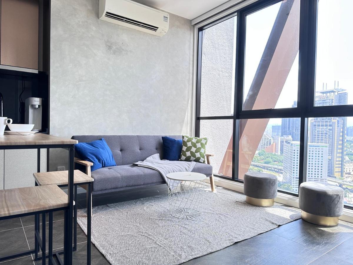 Scarletz Klcc Twin Tower By Purple Orchid Apartment Kuala Lumpur