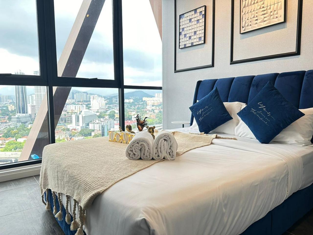 Scarletz Klcc Twin Tower By Purple Orchid Apartment